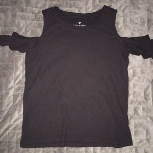 ▫️american eagle cropped open-shoulder t-shirt